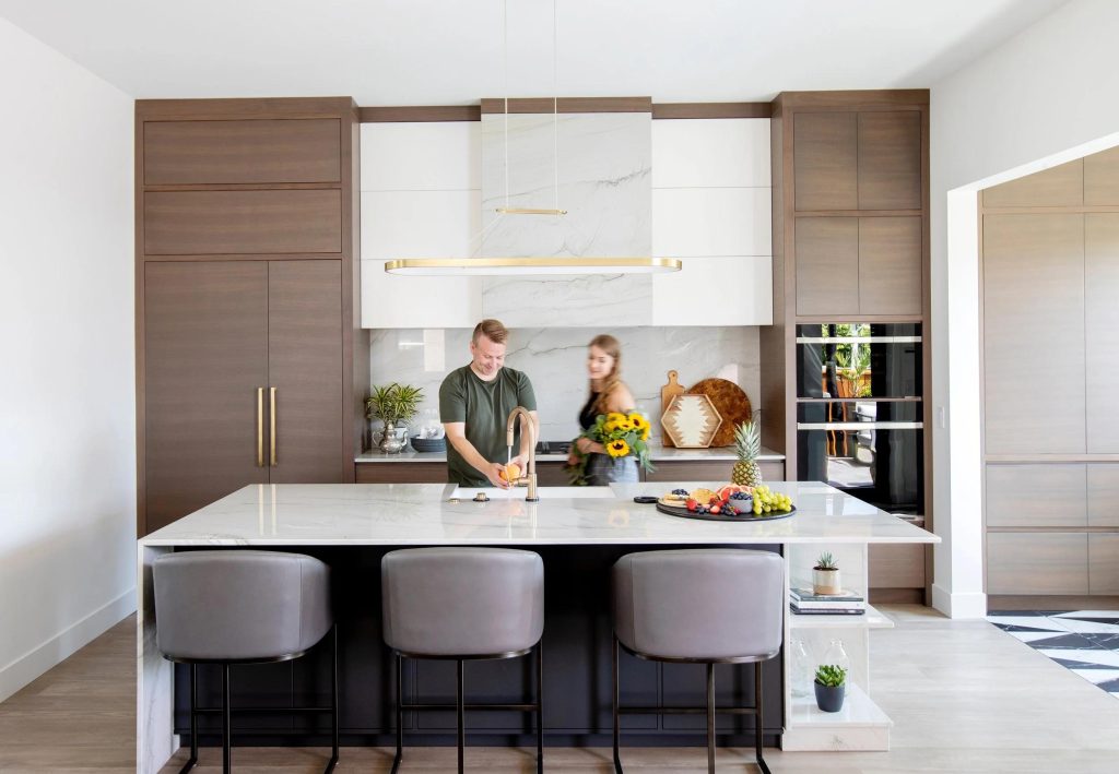 Custom Luxury Kitchen Cabinets: Design, Brands, Colors, and What Defines True Luxury